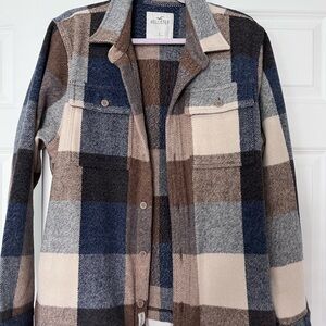 Hollister Checkered Shirt Jacket in Blue, Brown, and Cream